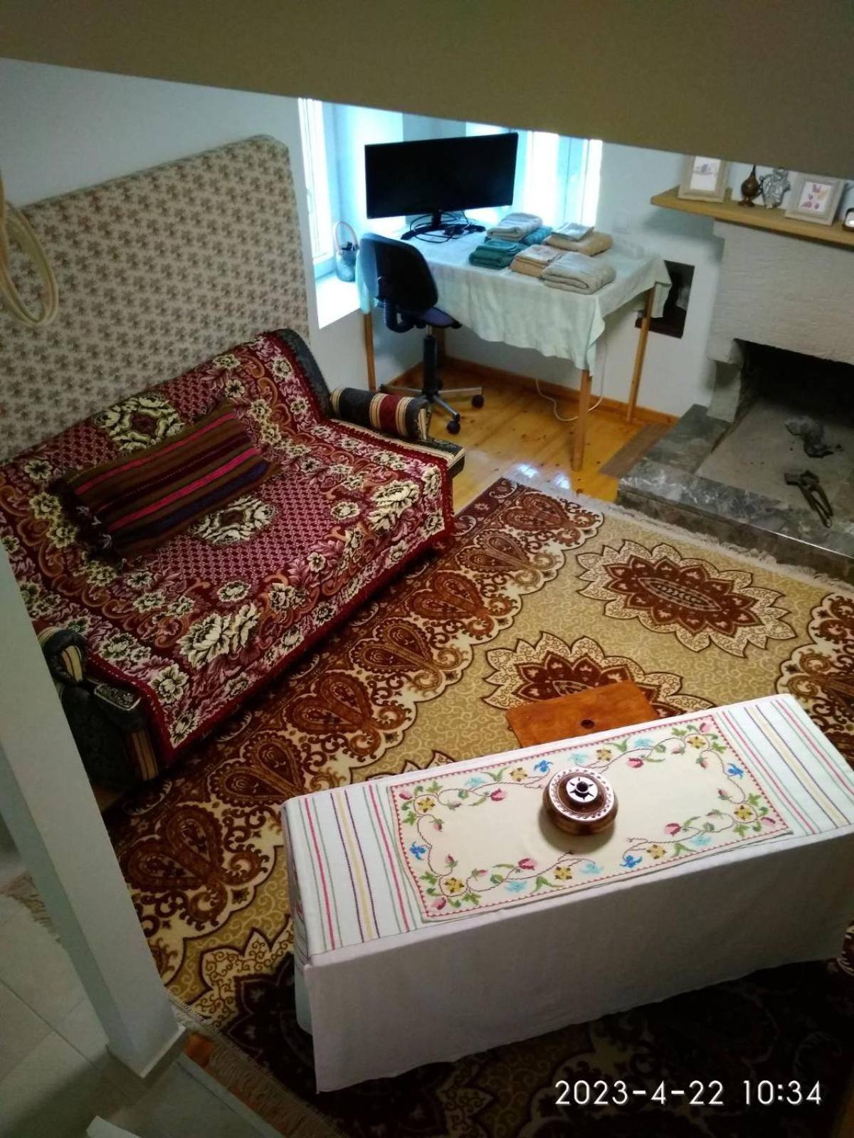 Charlami's Mansion Polydroso